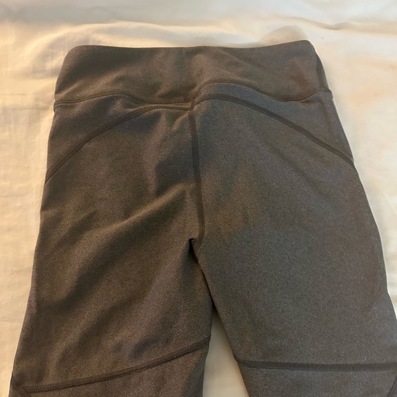 Women's UA Meridian Heathered
Bike Shorts, medium - Picture 2 of 3